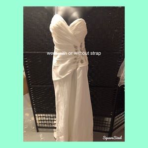 Gorgeous gown light informal gown NWT